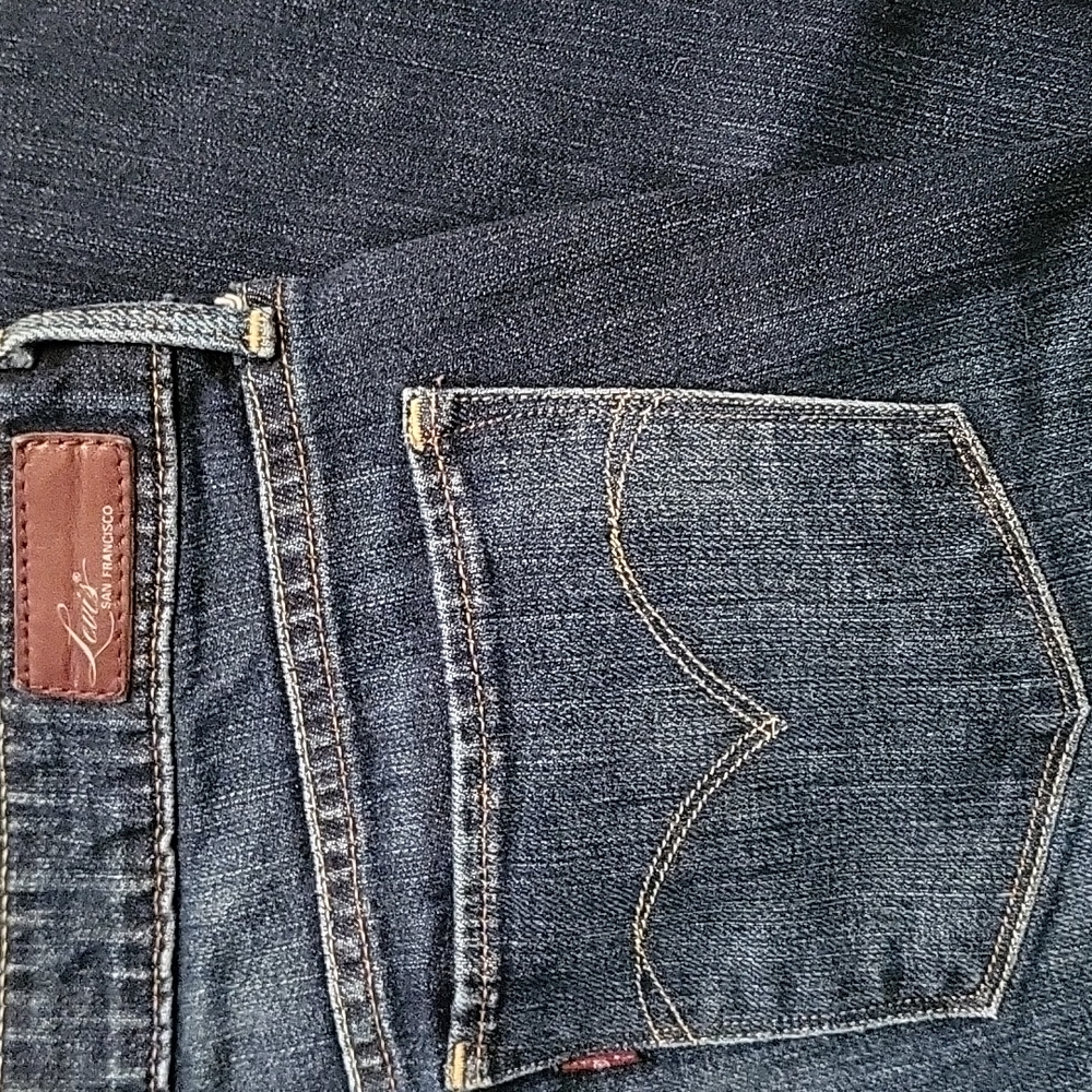 Levi's Slight Curve Skinny Boot Jean, size 30" X 34", EUC!